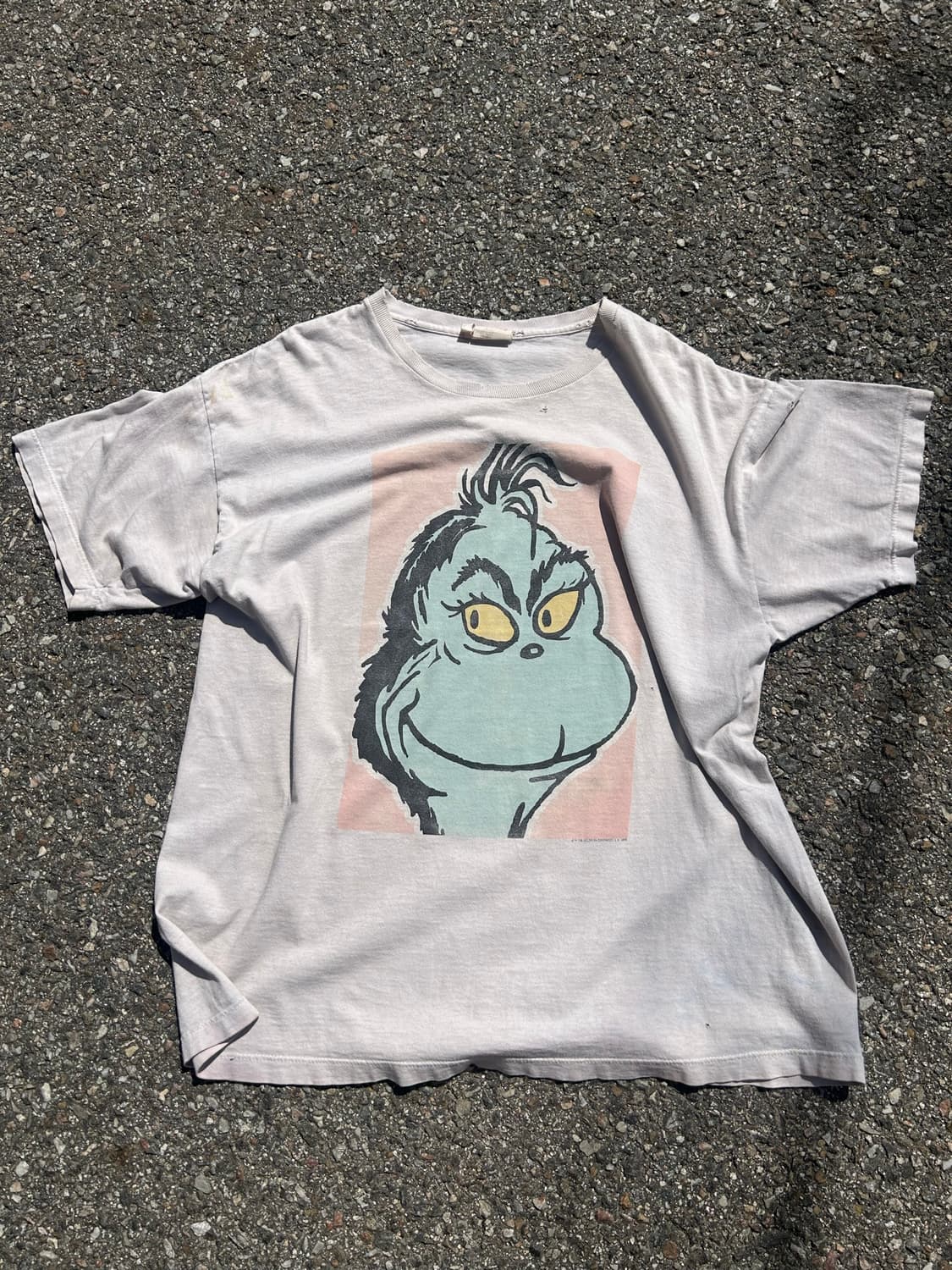 90‘s Dr.Seuss Grinch Tee 상품이미지1