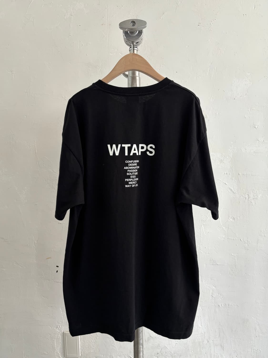 WTAPS 더블탭스 블랙 INGREDIENTS SPEC 티셔츠 상품이미지2