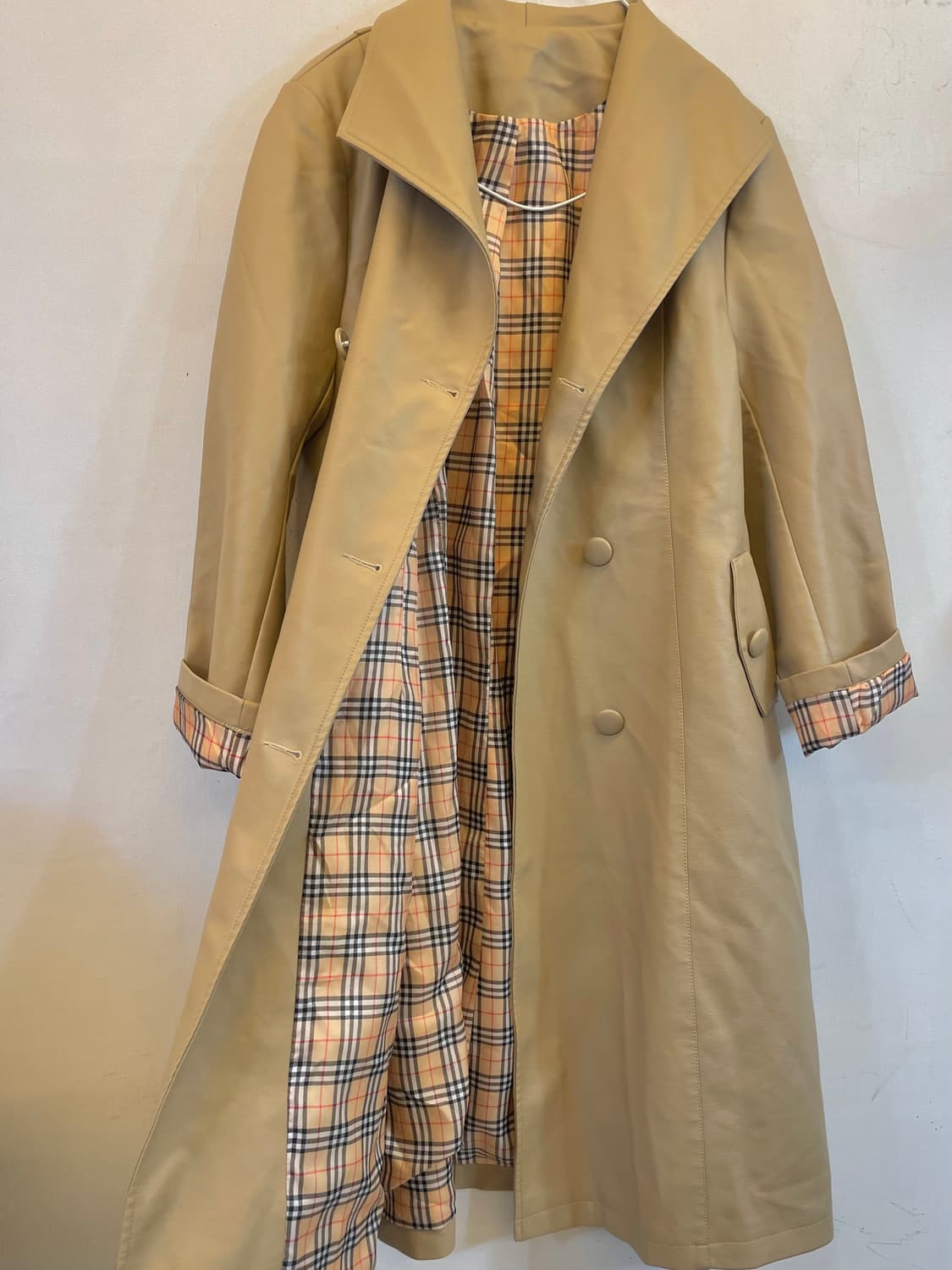 수입 베이지 레더 롱코트 인조가죽 트렌치롱코트 하객룩데일리룩데이트룩출근룩 상품이미지2