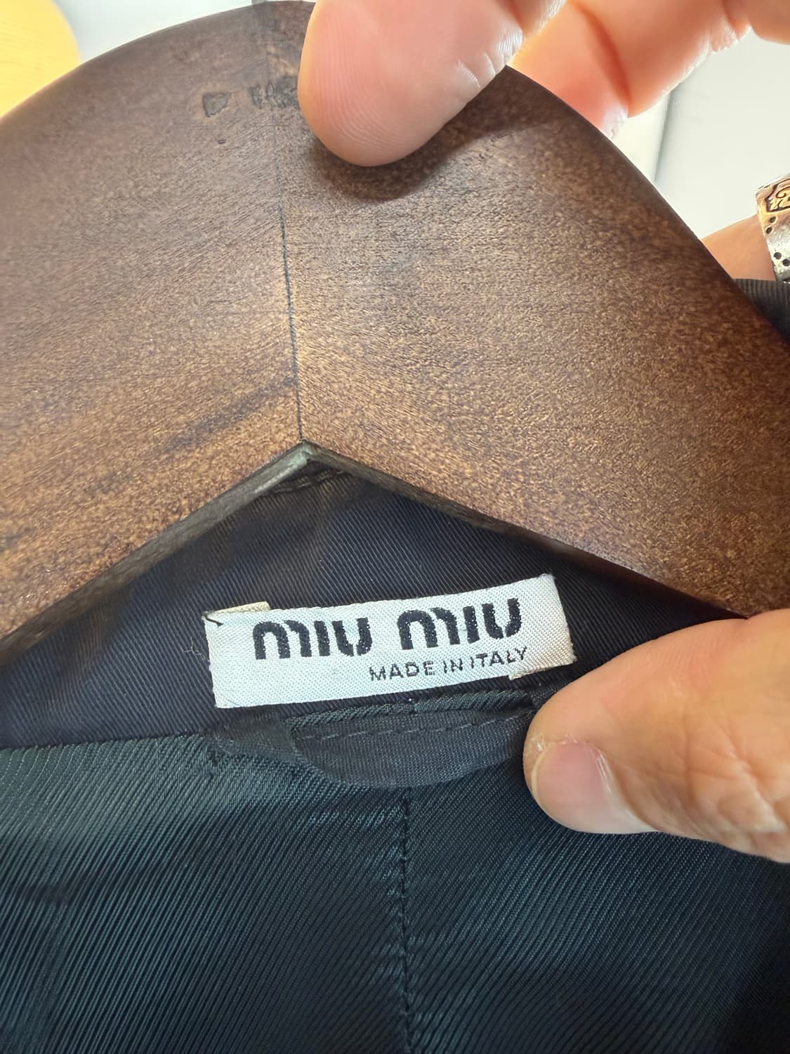 미우미우 06SS 하프 자켓  상품이미지6