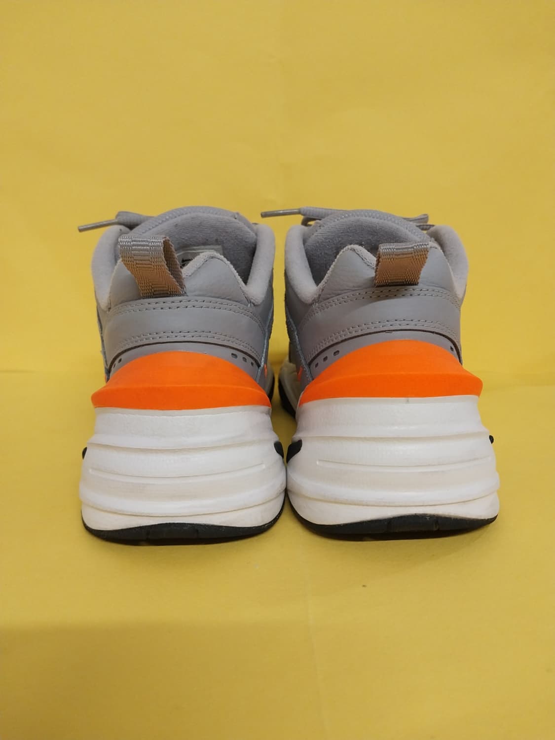 여성 나이키 M2K 테크노 아트모스피어 그레이 팬텀 운동화 (240) 상품이미지4