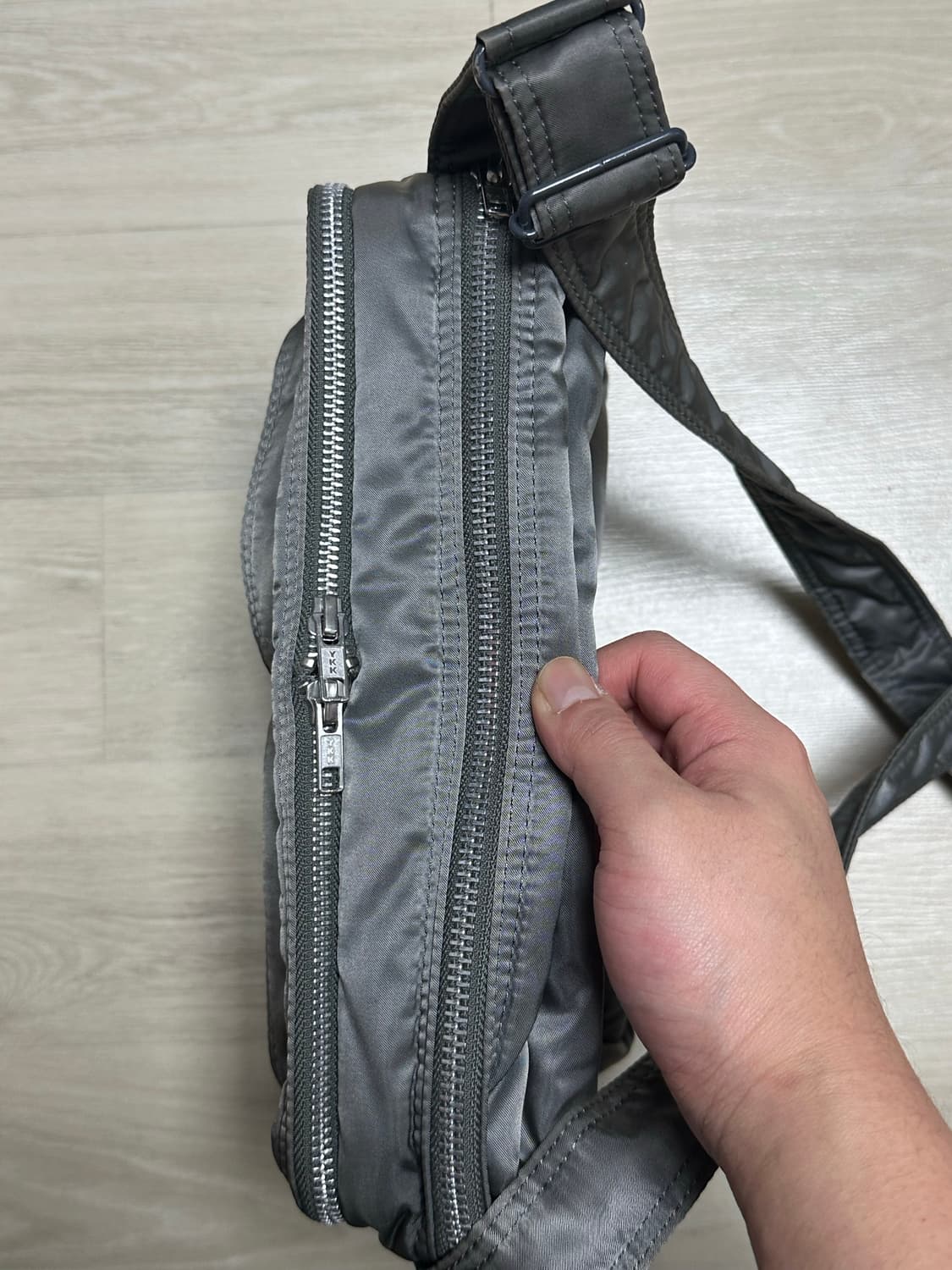 PORTER 요시다 포터 탱커 숄더백 L 실버 그레이 상품이미지4