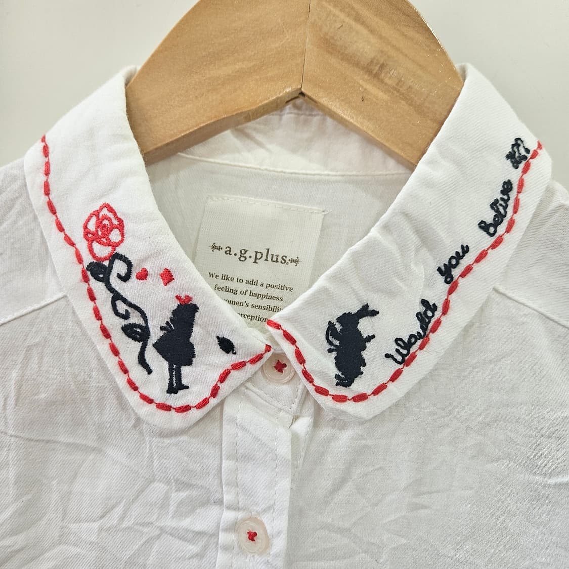 agplus 화이트 자수 카라 셔츠 상품이미지4
