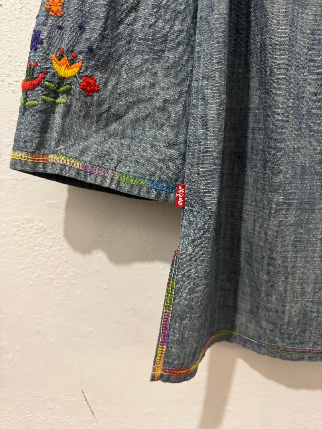 리바이스 플라워 자수 블라우스 상품이미지4