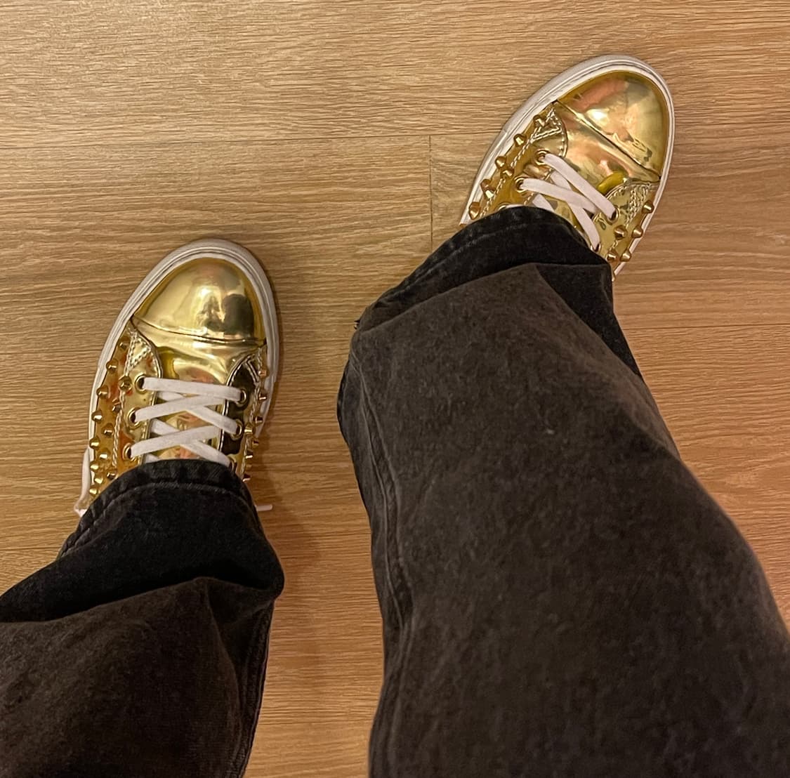  GIENCHI(젠치) 골드 스터드 스니커즈 37 / 박스 포함 상품이미지8