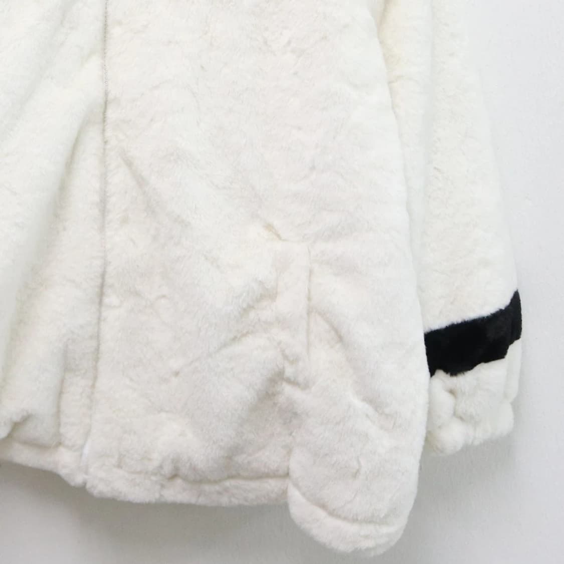 하트 포인트 히메갸루 화이트 퍼 집업 60663 상품이미지4