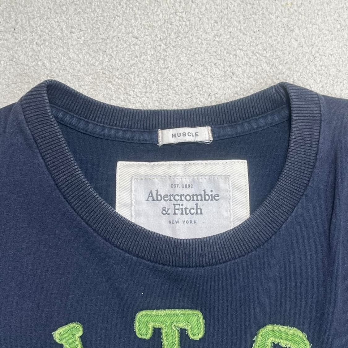 ABERCROMBIE & FITCH 뉴욕 반팔 티 L 상품이미지2