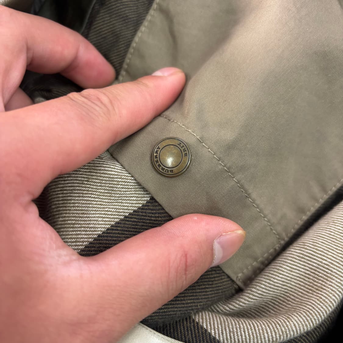 100 버버리 브릿 올리브 왁스 자켓  상품이미지7