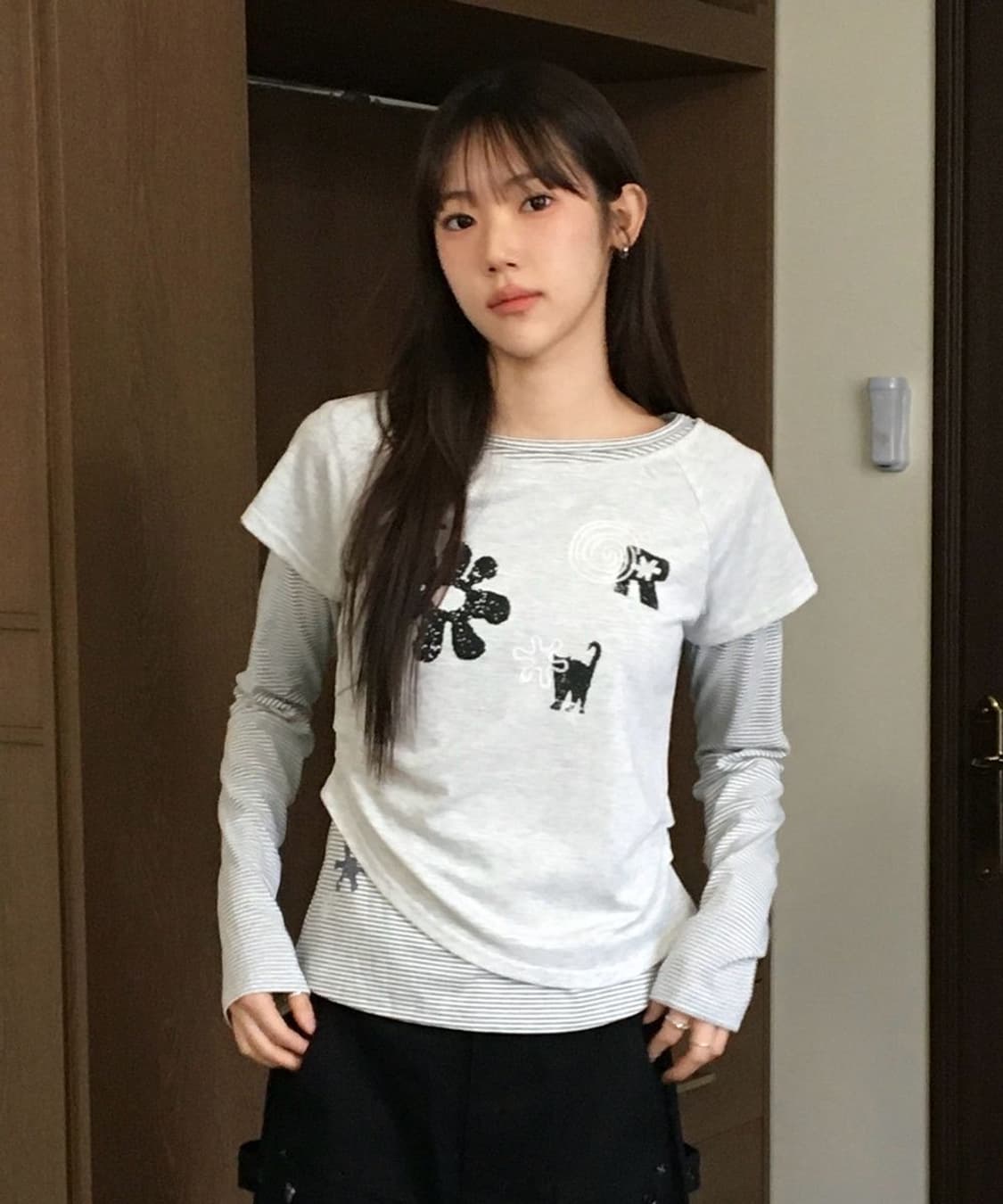 엘엠알 모티프 자수 스트라이프 레이어드 긴팔 티셔츠 상품이미지3