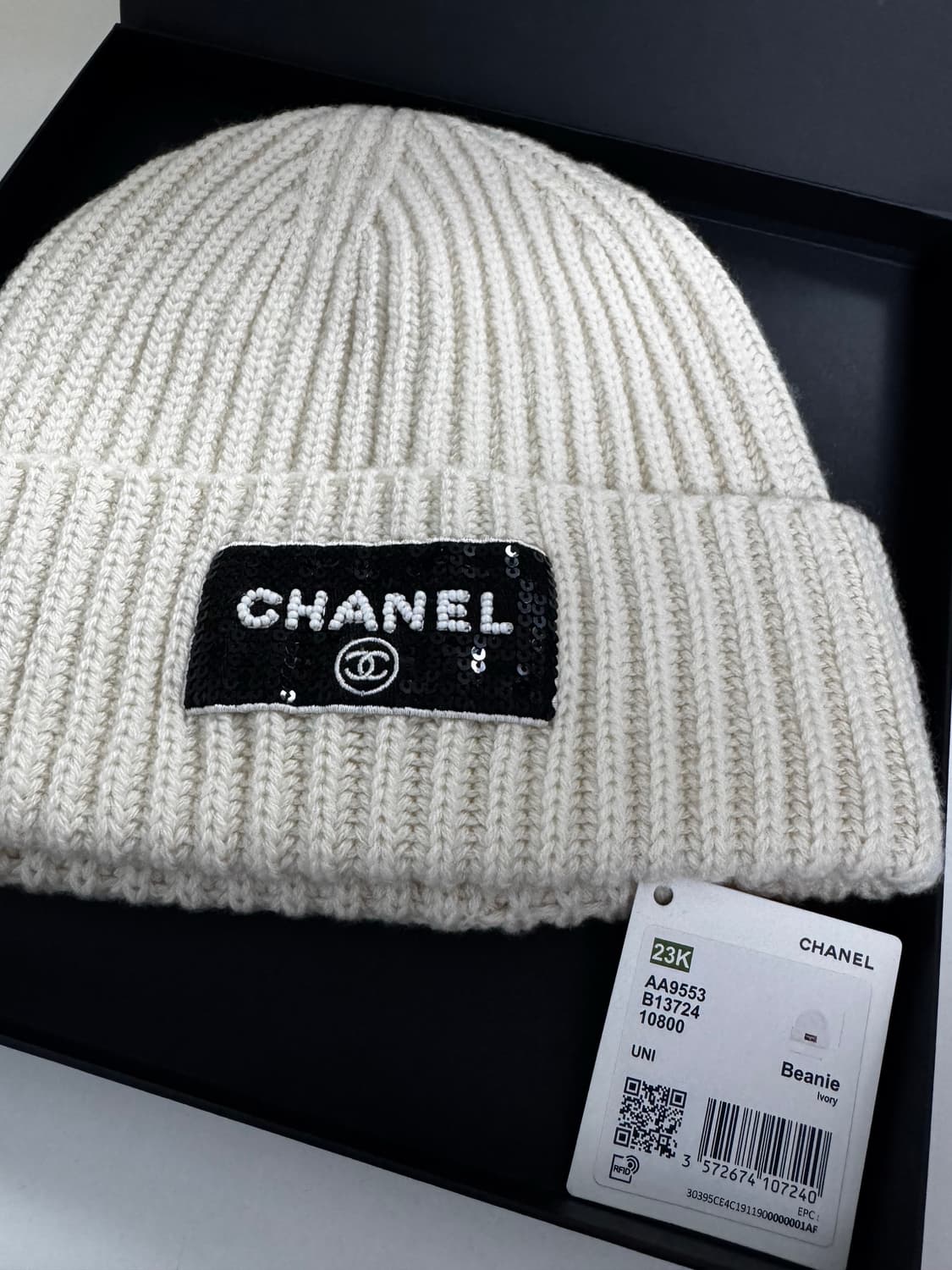 샤넬 고윤정 비니 상품이미지1