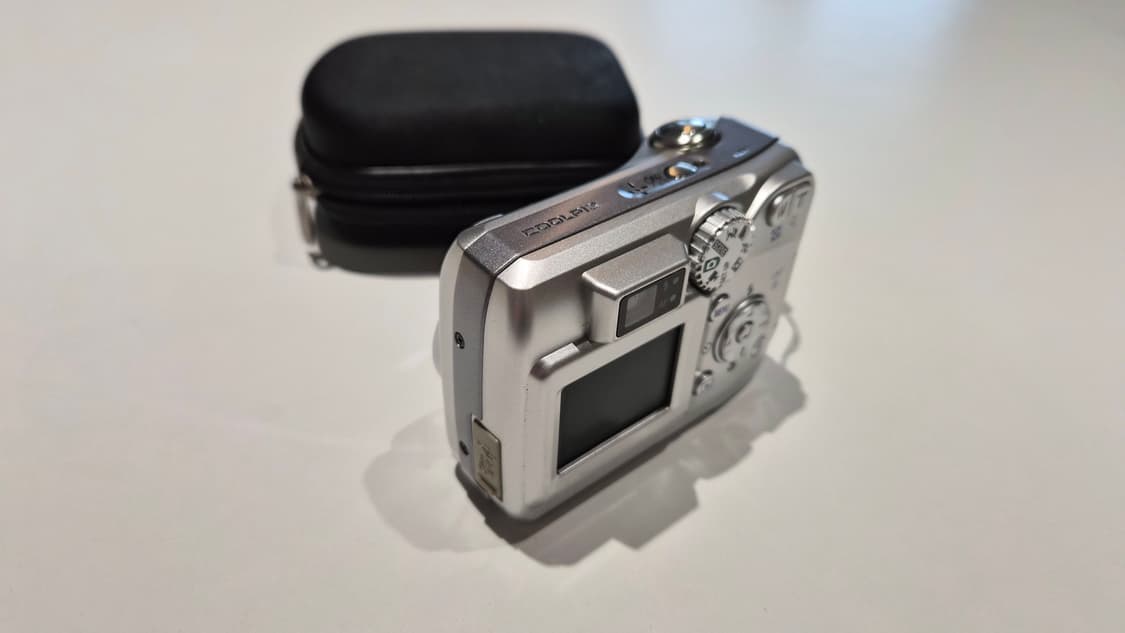 작례O 초소형 필름 감성 니콘 쿨픽스 4100 디지털카메라 빈티지 디카 상품이미지8