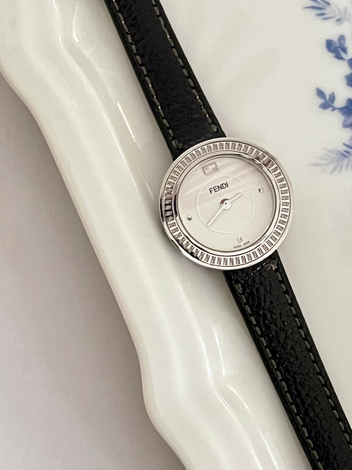 FENDI 마이웨이 실버 라운드 펜디 시계 상품이미지4