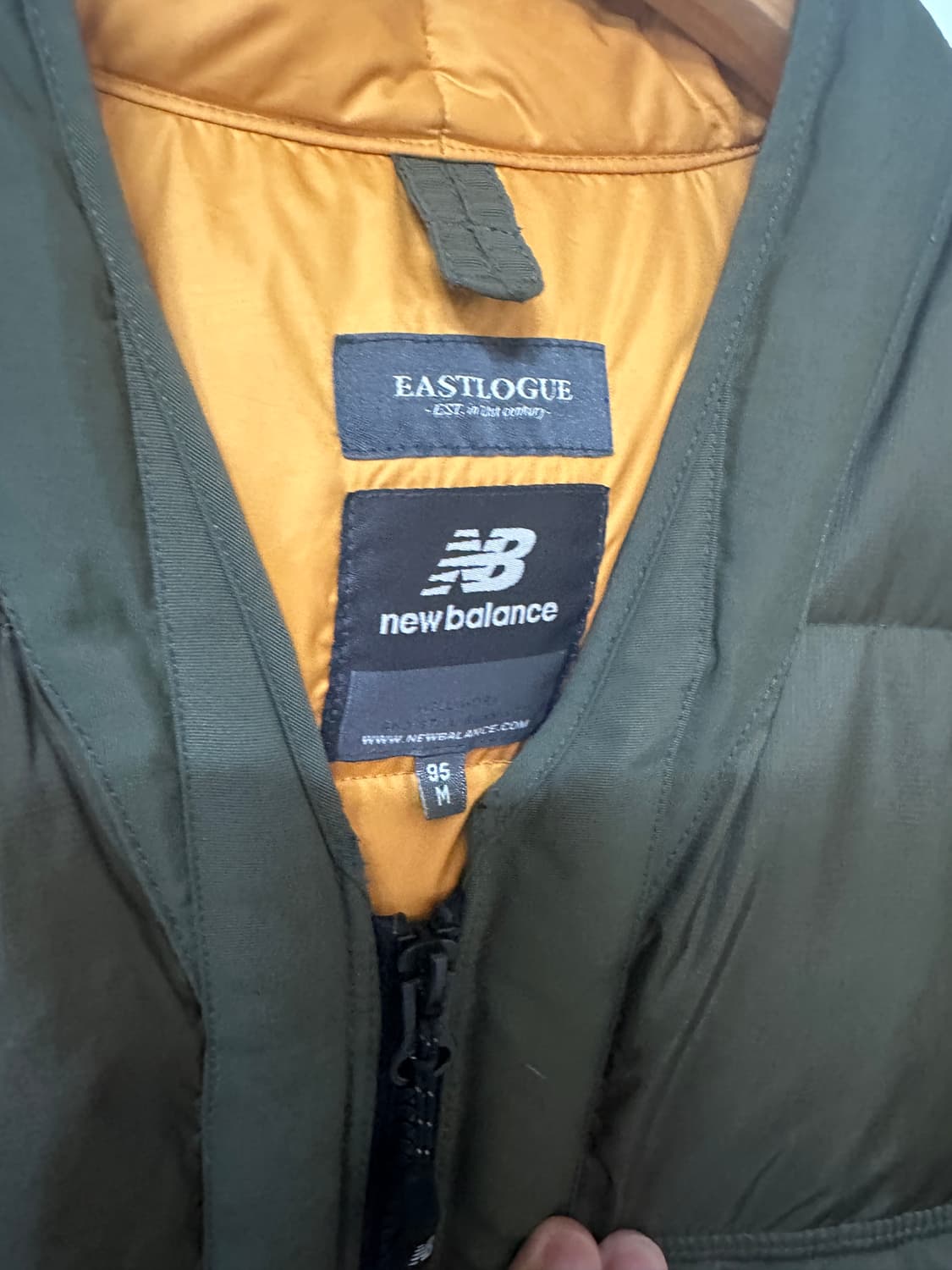 뉴발란스 EASTLOGUE 패딩 점퍼 카키 상품이미지6