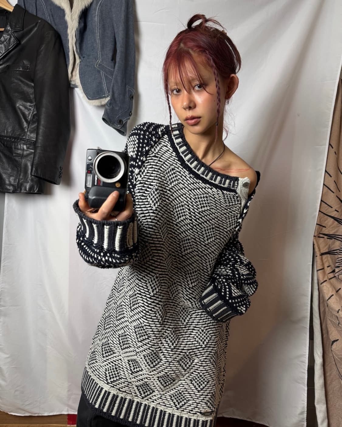 저스트 카발리 숄더 버튼 슬릿 헤비 니트 상품이미지3