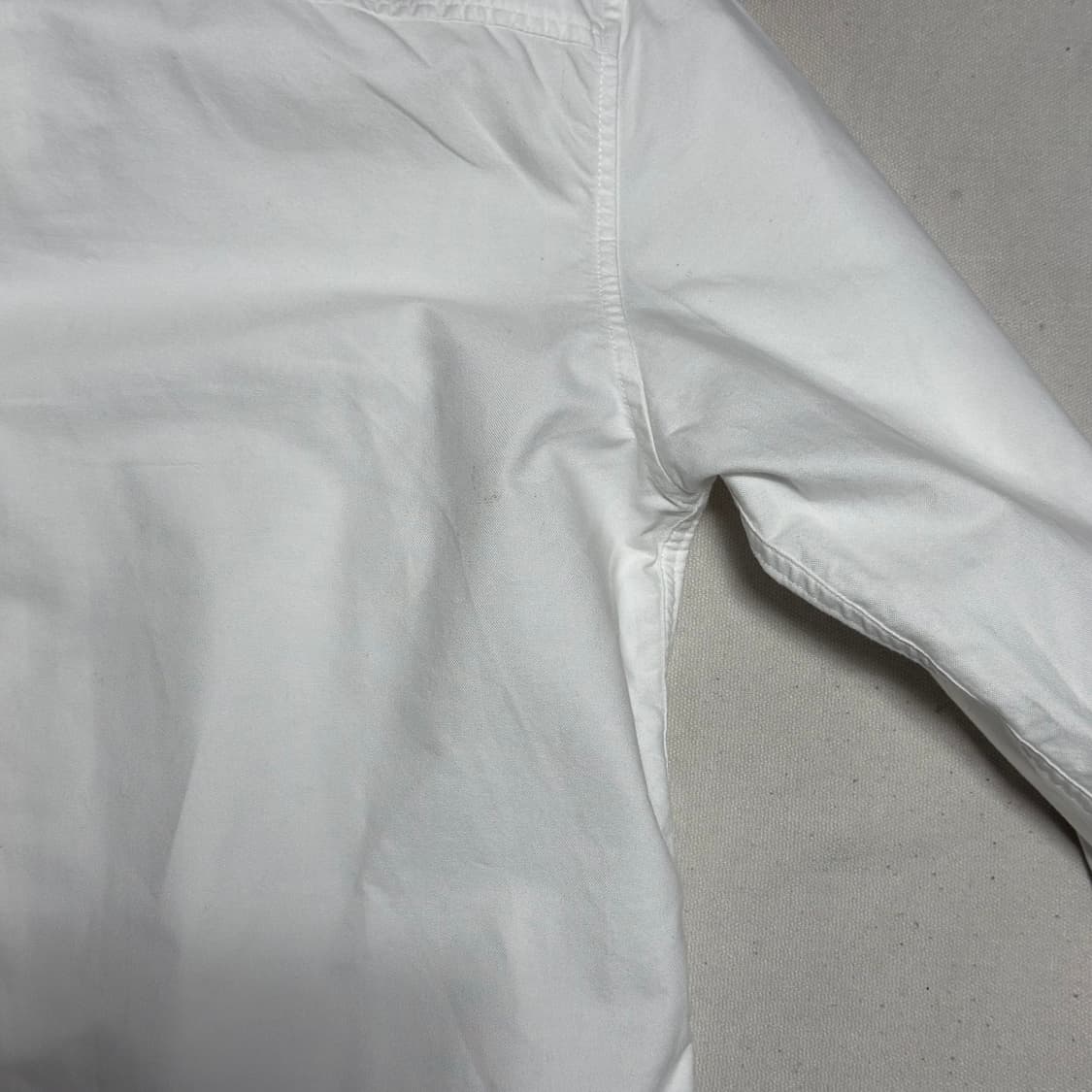 L 타미힐피거 래귤러핏 스몰로고 화이트 셔츠 상품이미지9