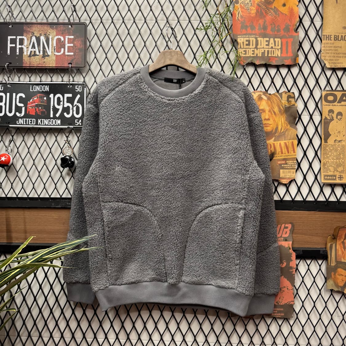 SONGZIO 송지오 플리스 맨투맨 후면 레터링 로고 포인트 그레이 상품이미지2