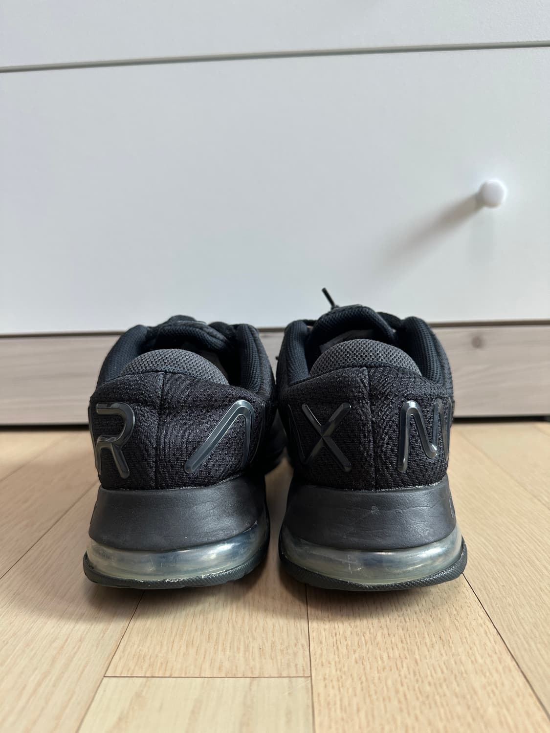 나이키 에어맥스 알파트레이너4 블랙 올검 280 상품이미지4