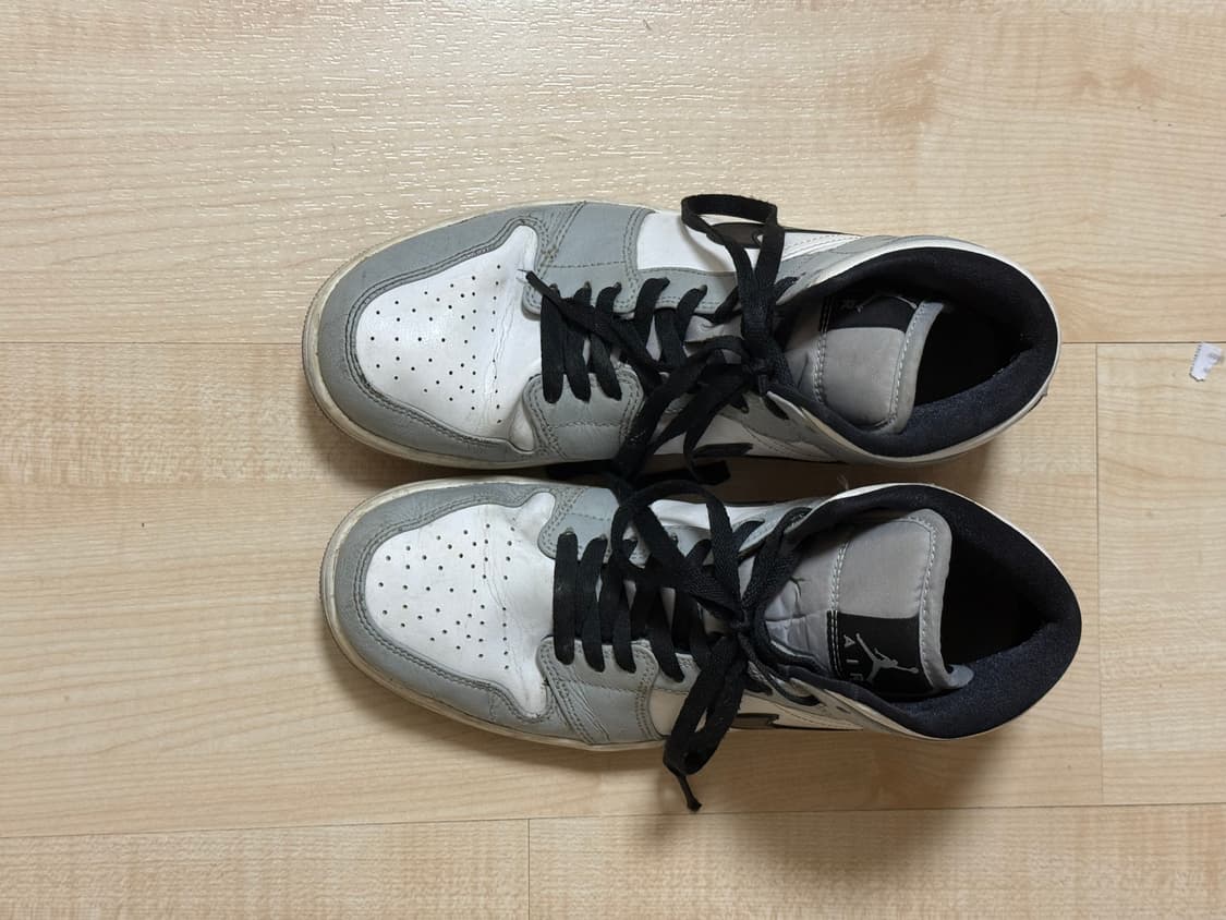 조던1 미드 라이트 스모크 그레이 상품이미지2