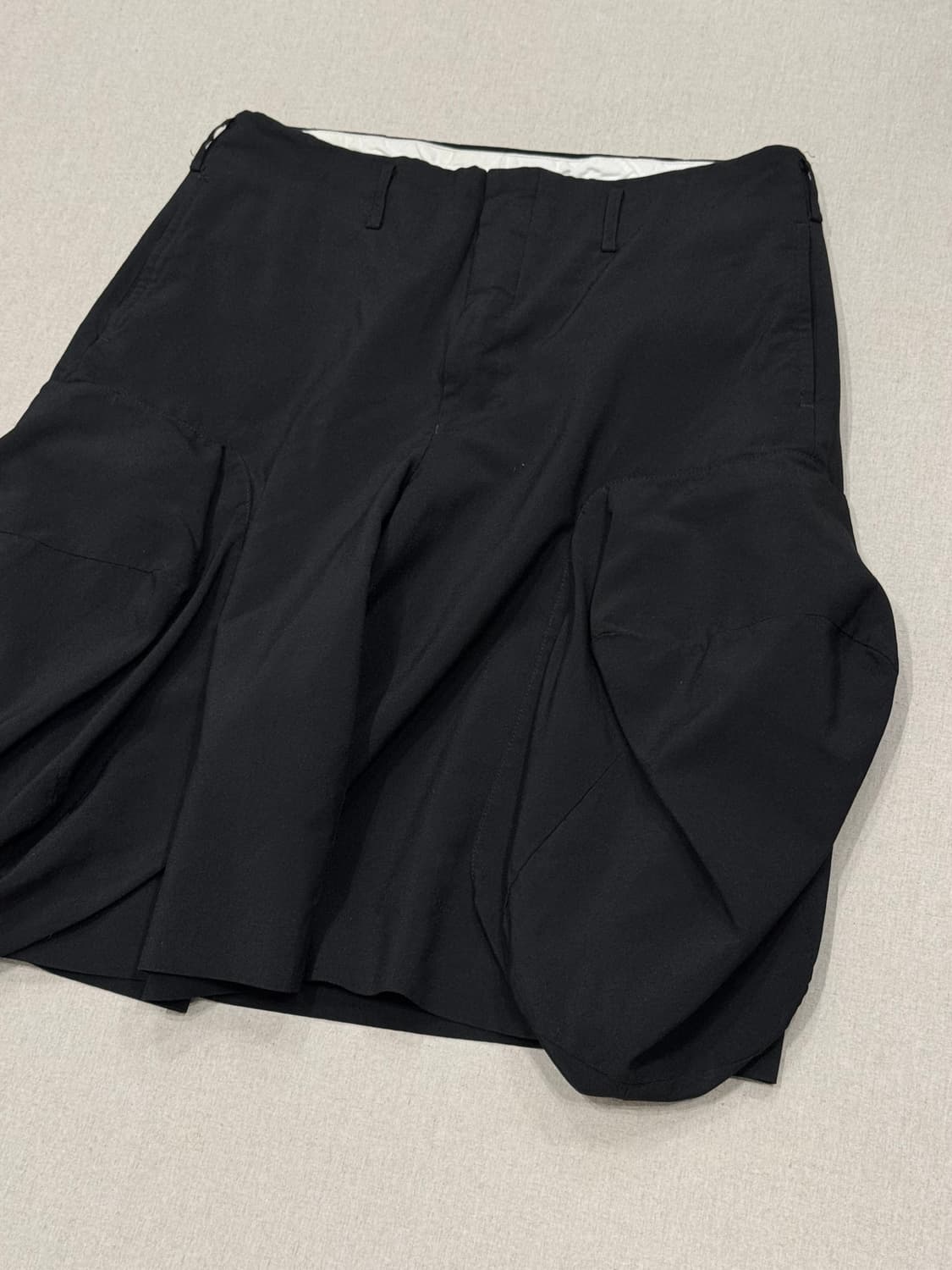 꼼데가르송 옴므 플러스 18ss 사이드 벌룬 버뮤다 팬츠 상품이미지5