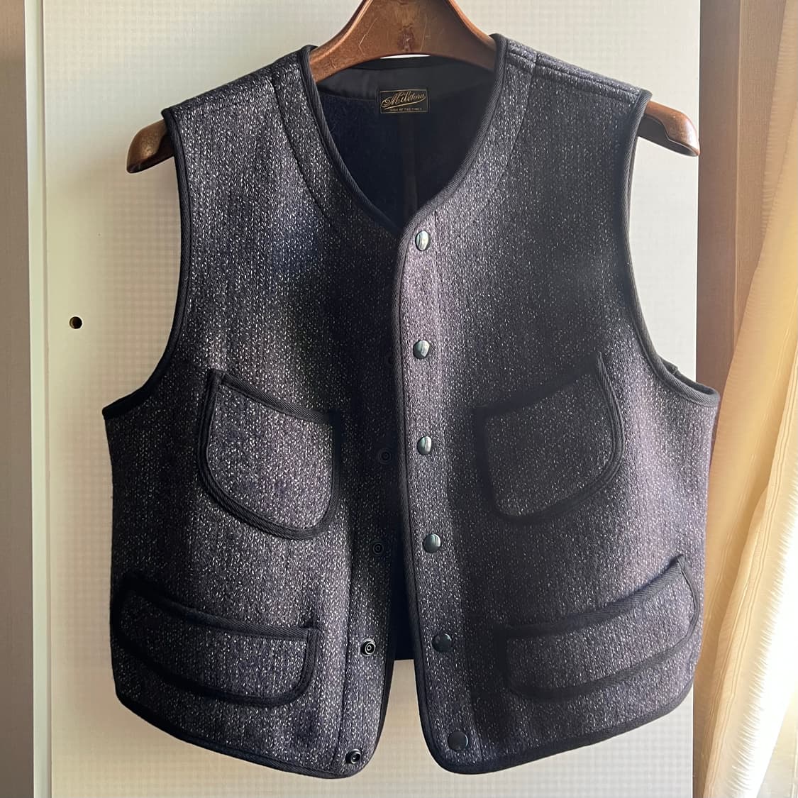 lot.324 브라운스 비치 얼리 베스트 40(L) 상품이미지1