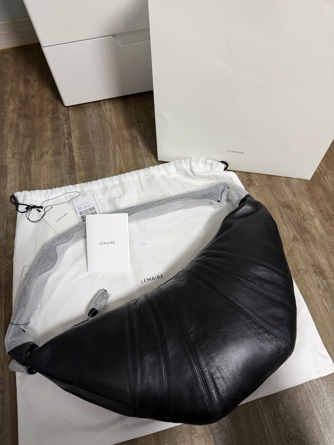 르메르 크루아상백 라지 양가죽 블랙 상품이미지1