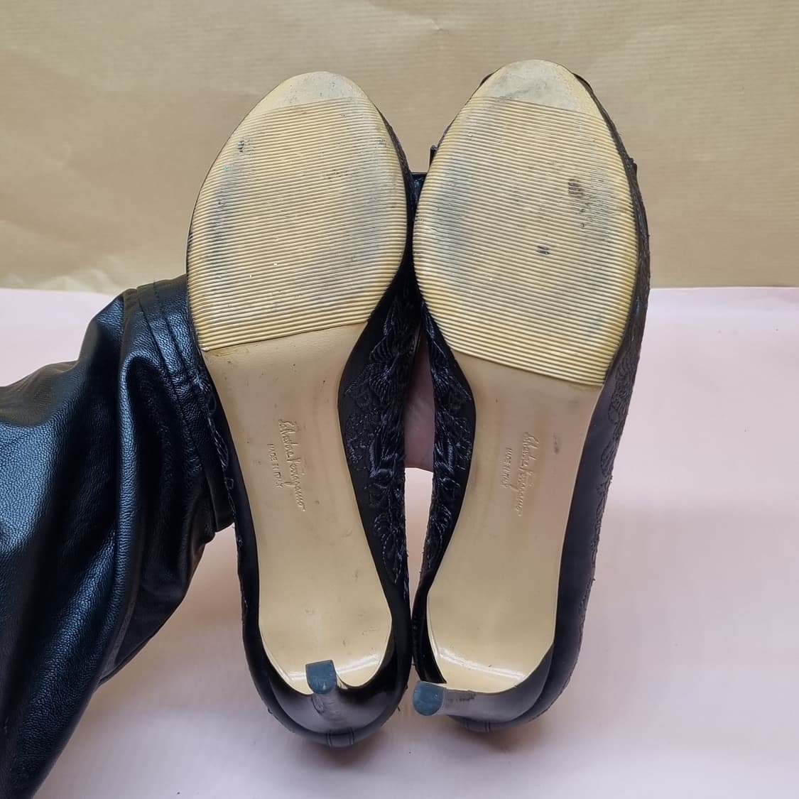 페라가모 레이스힐 235 굽10 상품이미지3