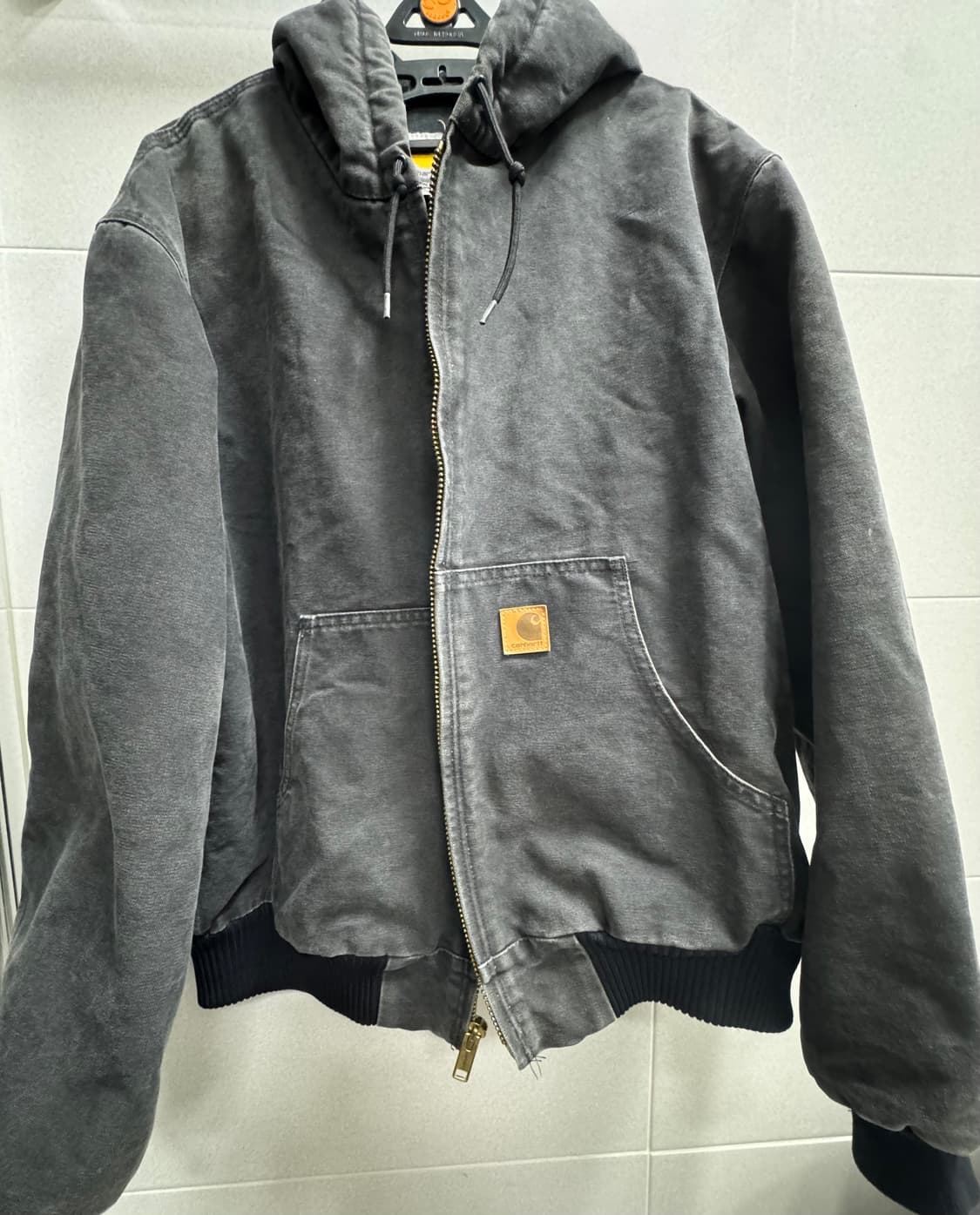 칼하트 j130 블랙 라지 판매합니다 상품이미지1