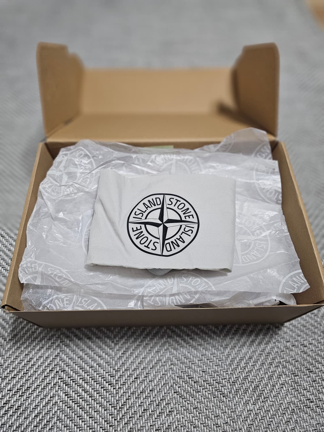 스톤 아일랜드 락 프린티드 레더 스웨이드 트림 캔버스 스니커즈(새 상품) 상품이미지7