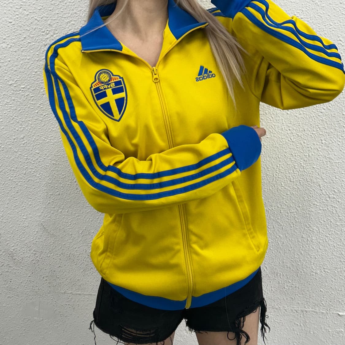 아디다스 스웨덴 블루라인 옐로우 트랙탑 105 상품이미지1