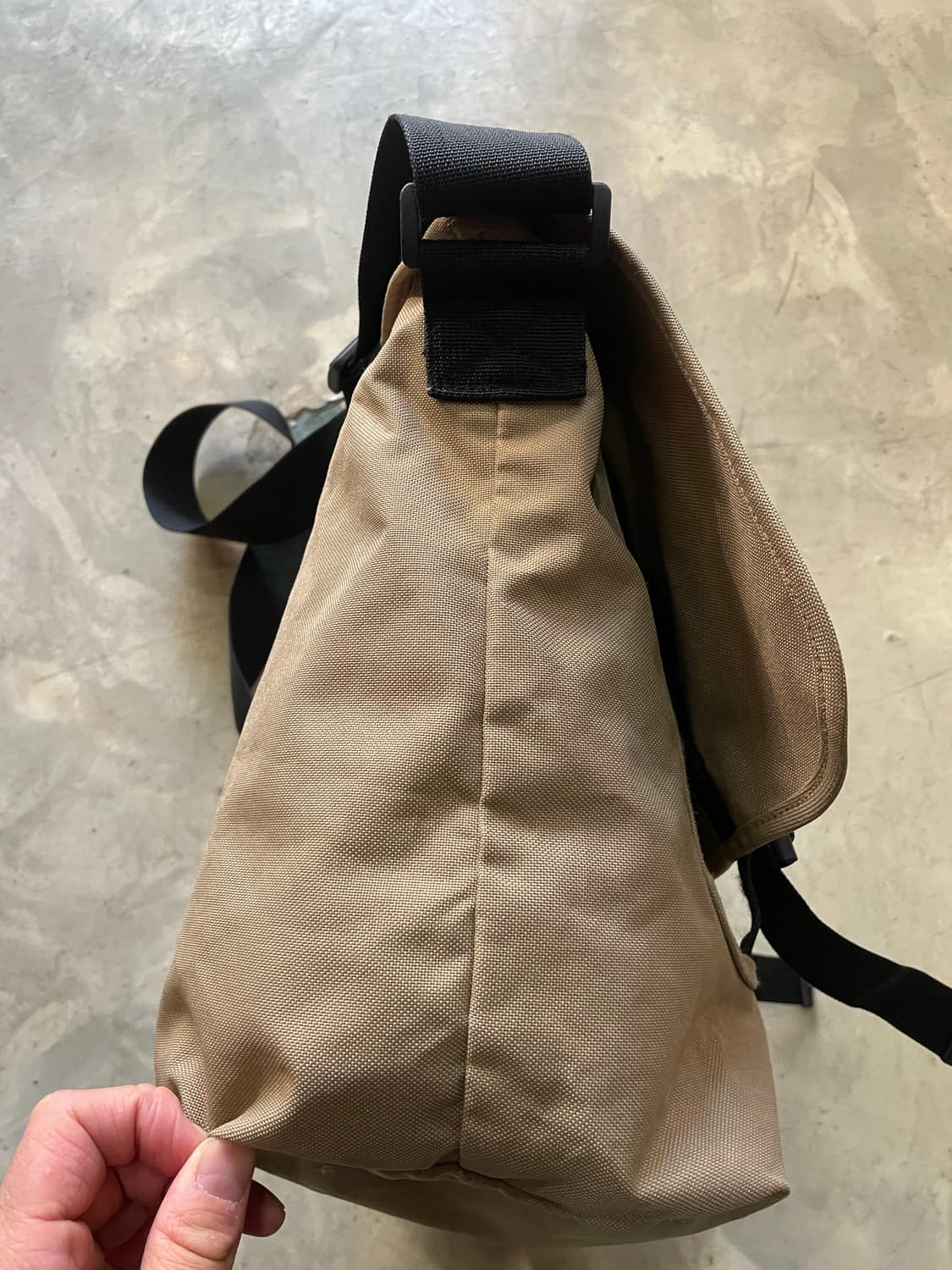 칼하트 파셀 크로스백 상품이미지5