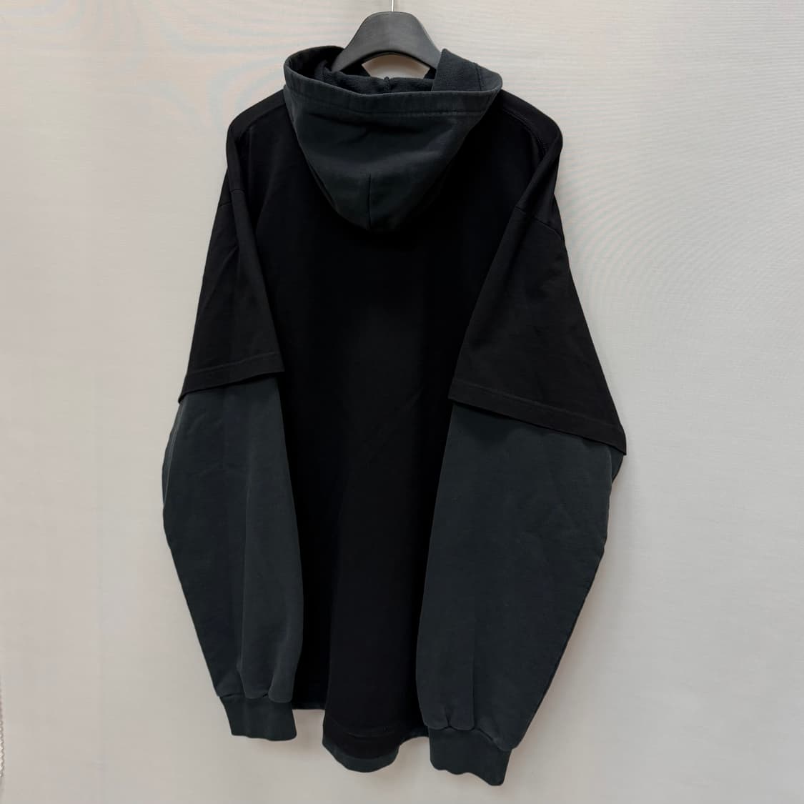 발렌시아가 슬라임 로고 더블 레이어드 슬리브 후드티 ( 110 ) 상품이미지5