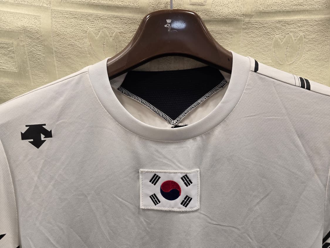 데상트 국가대표 기능성 반팔티 XL(105) 상품이미지2