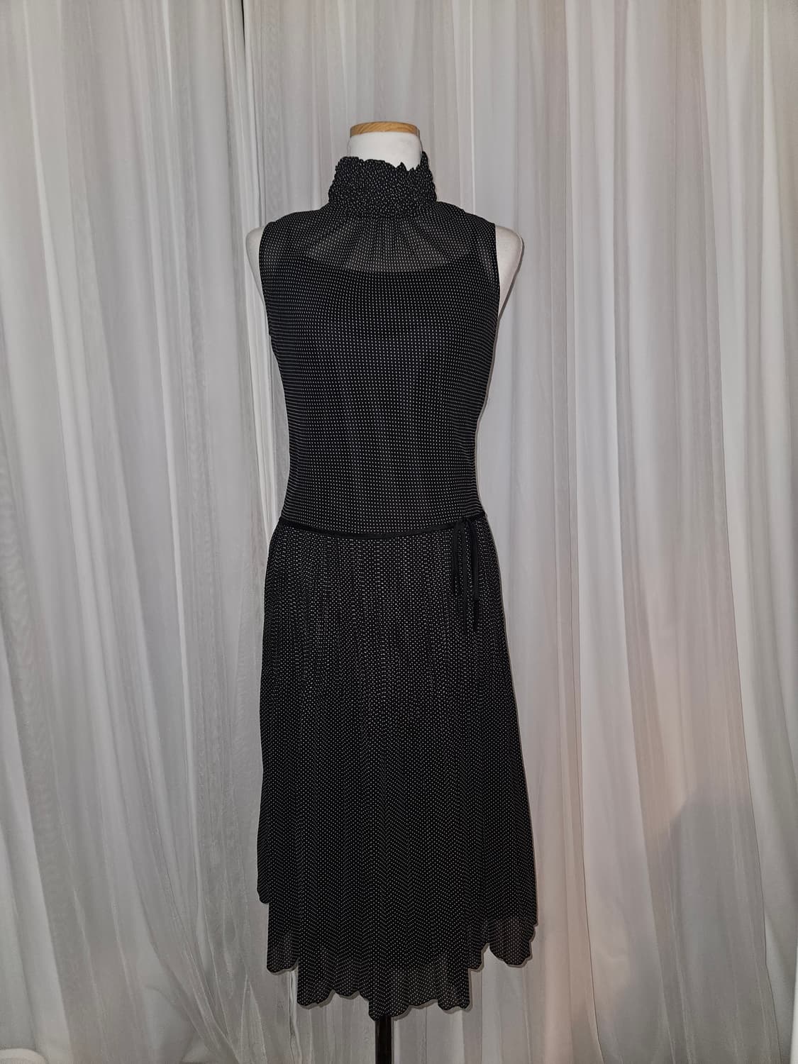 comme ca ism 도트 셔링 홀터넥 원피스 니혼진 공겜여주 히메갸루 상품이미지1