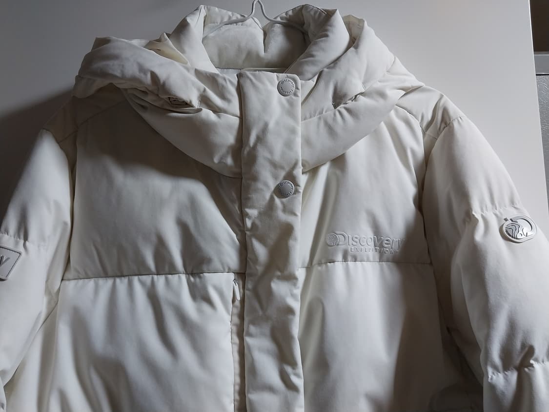 디스커버리  구스다운  후드패딩 상품이미지2