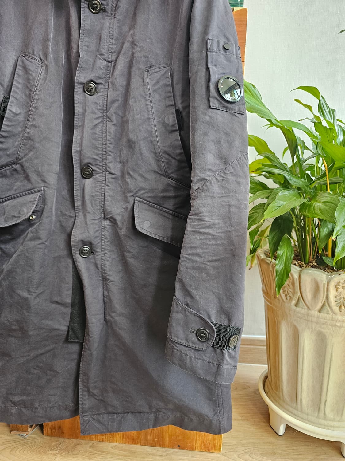 유일매물.씨피 CP컴퍼니 롱 야상 자켓 팔아요.다크 그레이 100 사이즈 상품이미지5