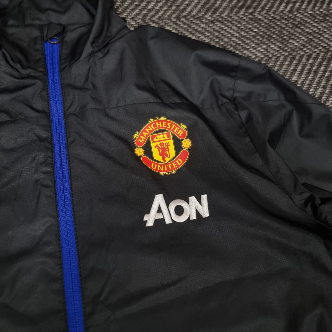 나이키 맨체스터 유나이티드 바람막이 상품이미지3