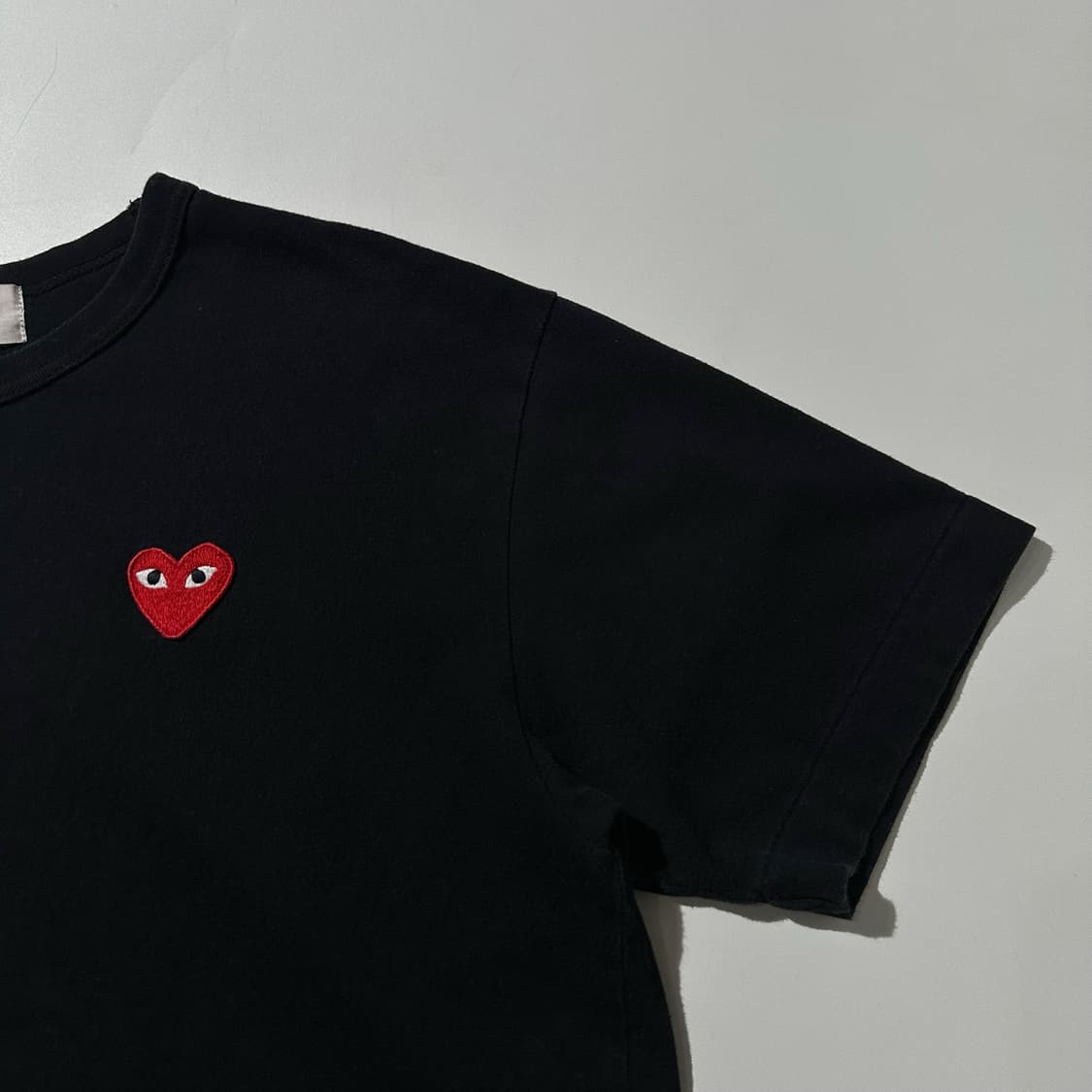 (매장판) 꼼데가르송 플레이 하트와펜 반팔 티셔츠 블랙 상품이미지5