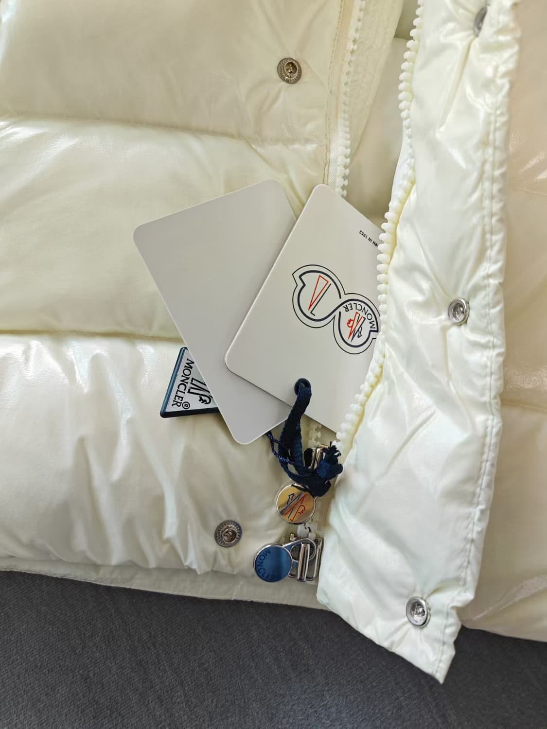 몽클레어 마야 3사이즈 22FW 상품이미지7