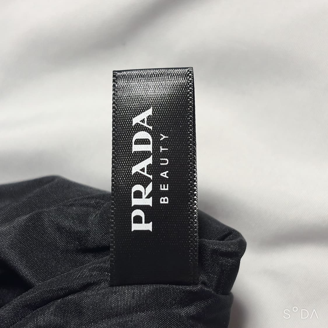 프라다 뷰티 루나 로사 오션 드라이백 슬링백 상품이미지10