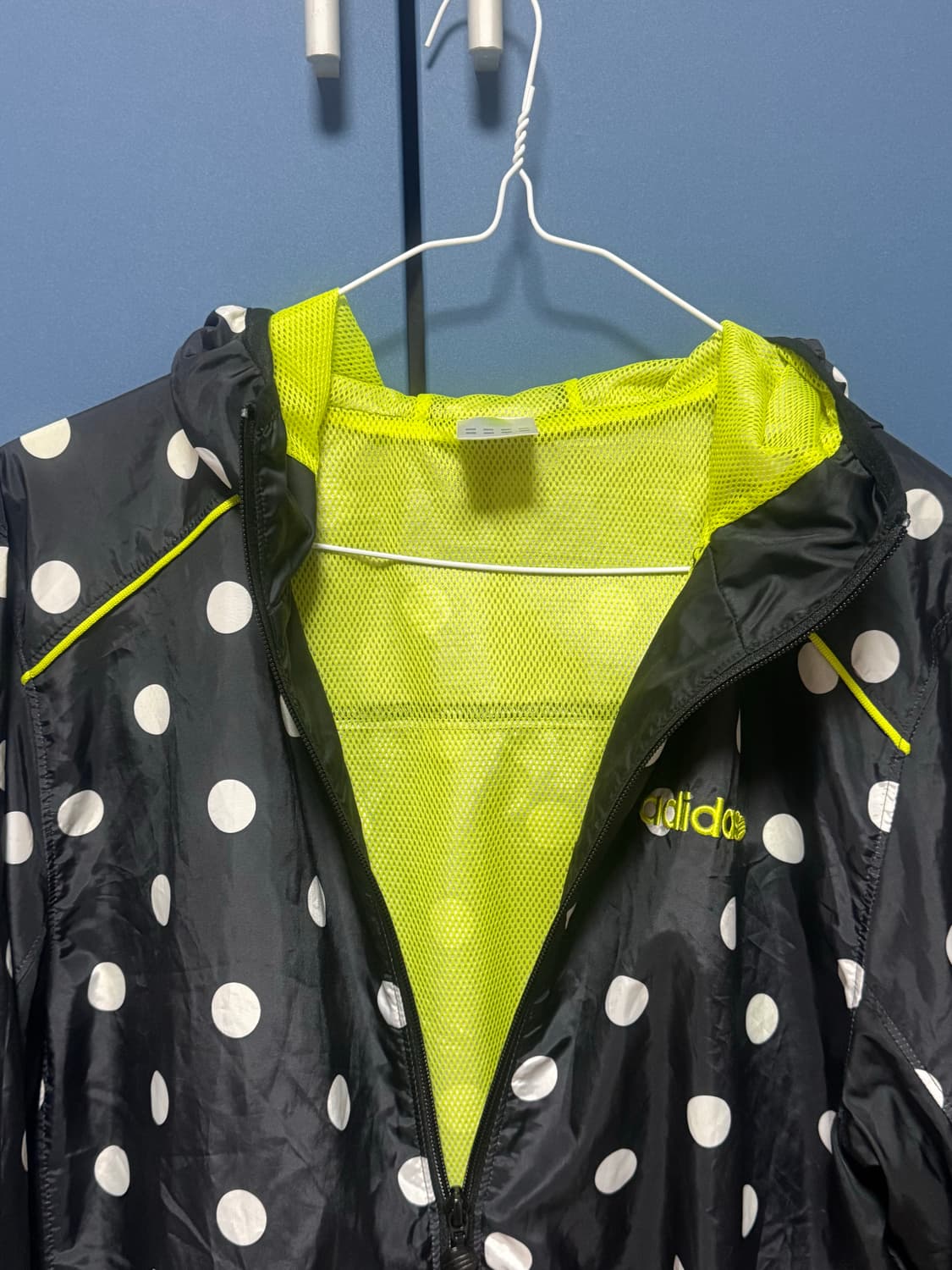 아디다스 도트 바람막이 상품이미지3