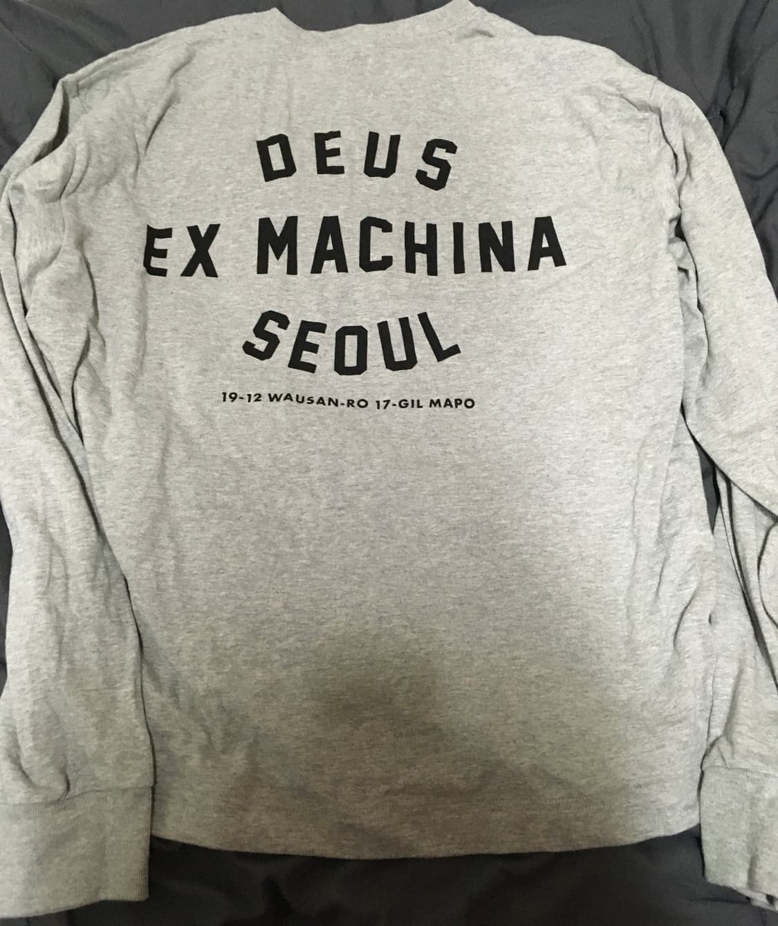 데우스 엑스 마키나 서울 롱슬리브 상품이미지3