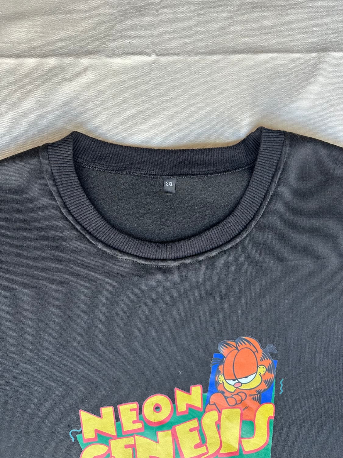 가필드 x 에반게리온 부트렉 맨투맨 블랙 (가필드게리온 밈) 상품이미지3