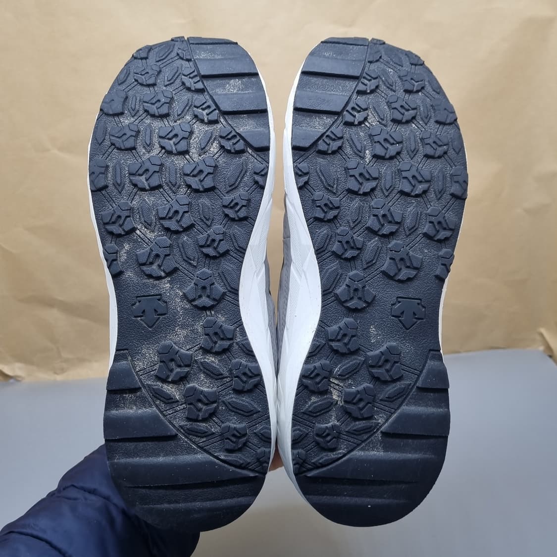 데상트 테이저 운동화250 상품이미지3