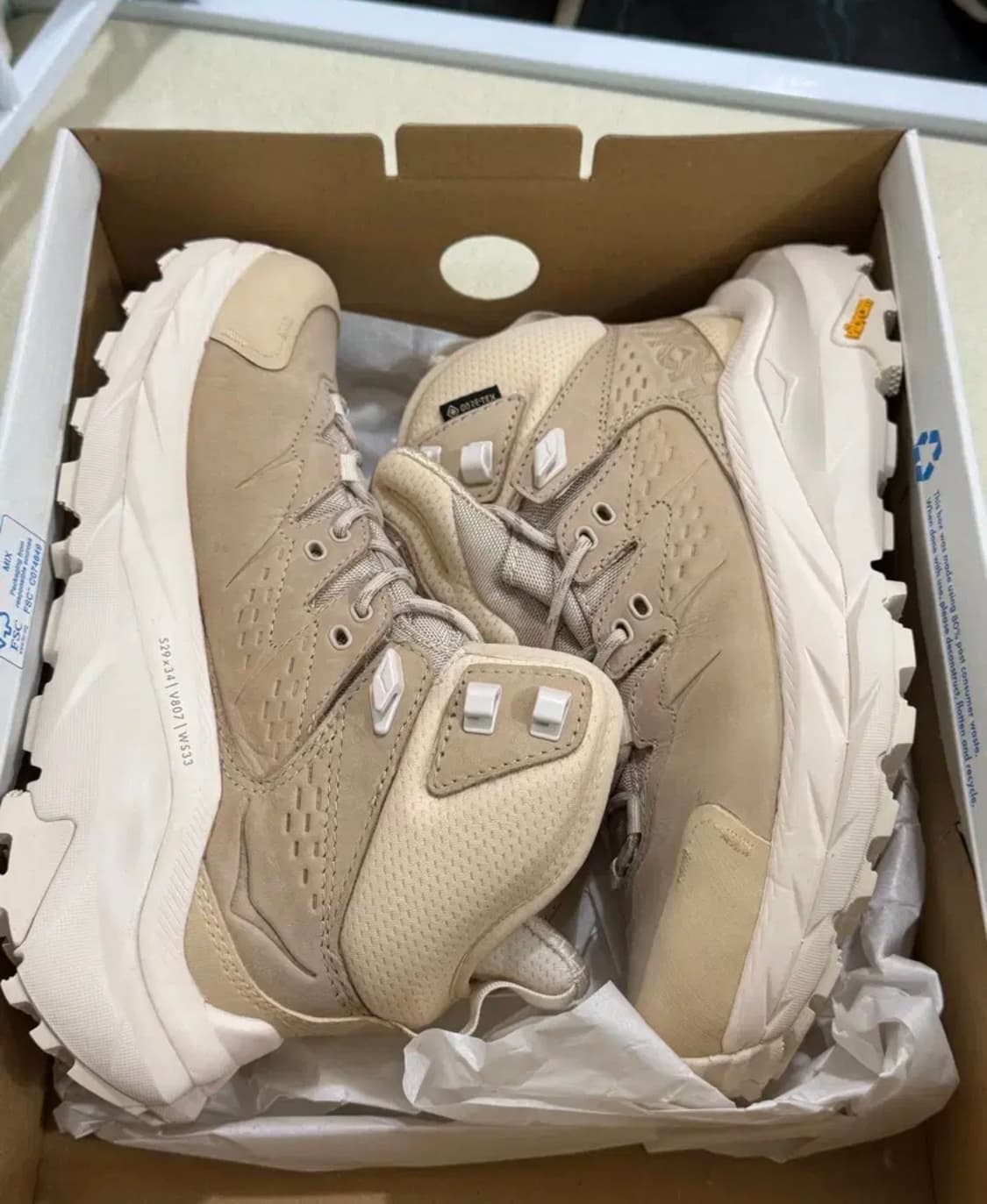 호카 카하2 고어텍스 쉬프팅 샌드 에그녹 235 상품이미지1