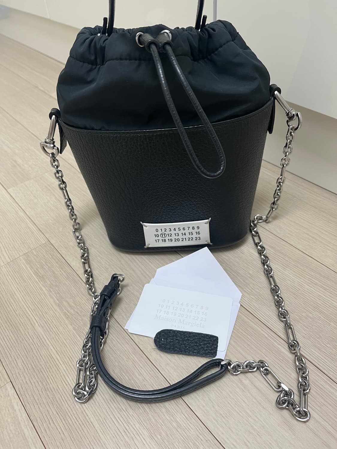 메종 마르지엘라 5AC 버킷백 블랙 상품이미지1