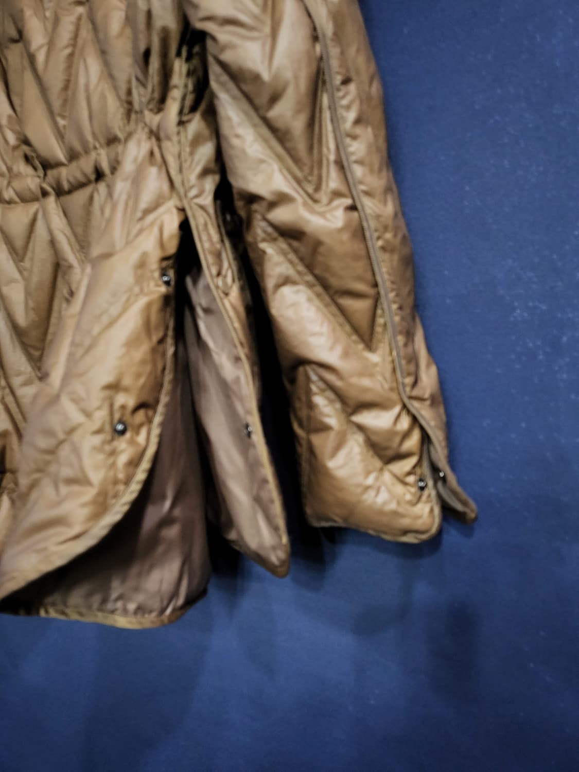 퀼팅 구스다운 후드패딩 상품이미지8