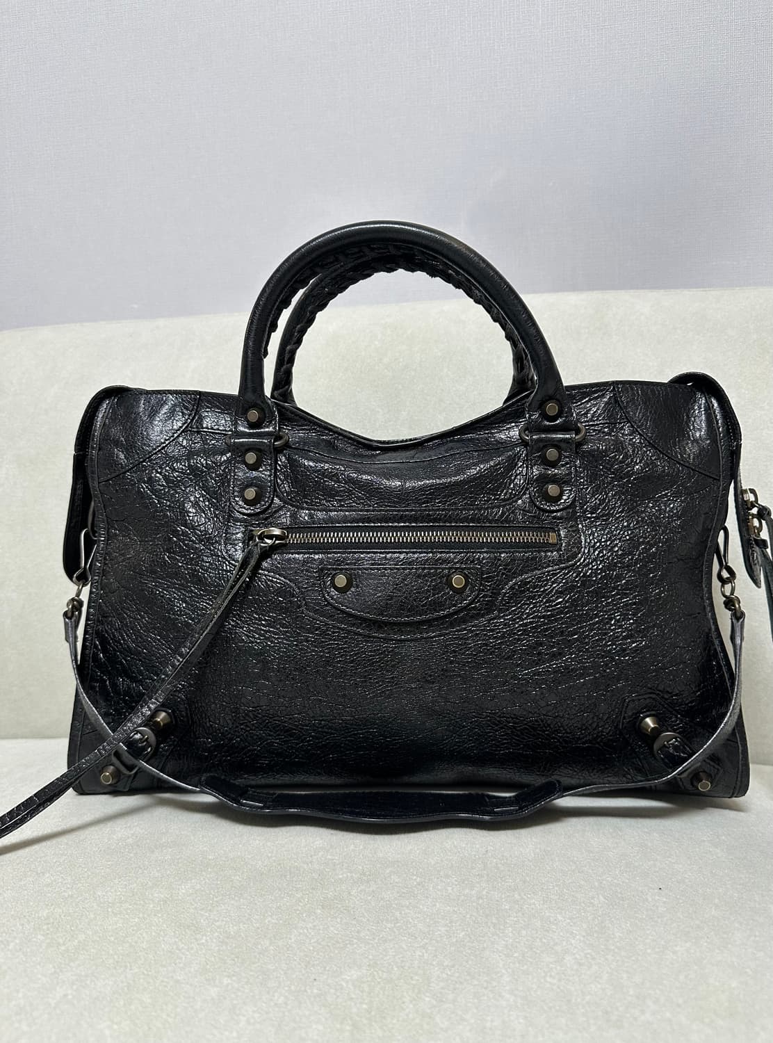 [A 정품] 발렌시아가 시티 모터백 미디움 블랙 상품이미지8