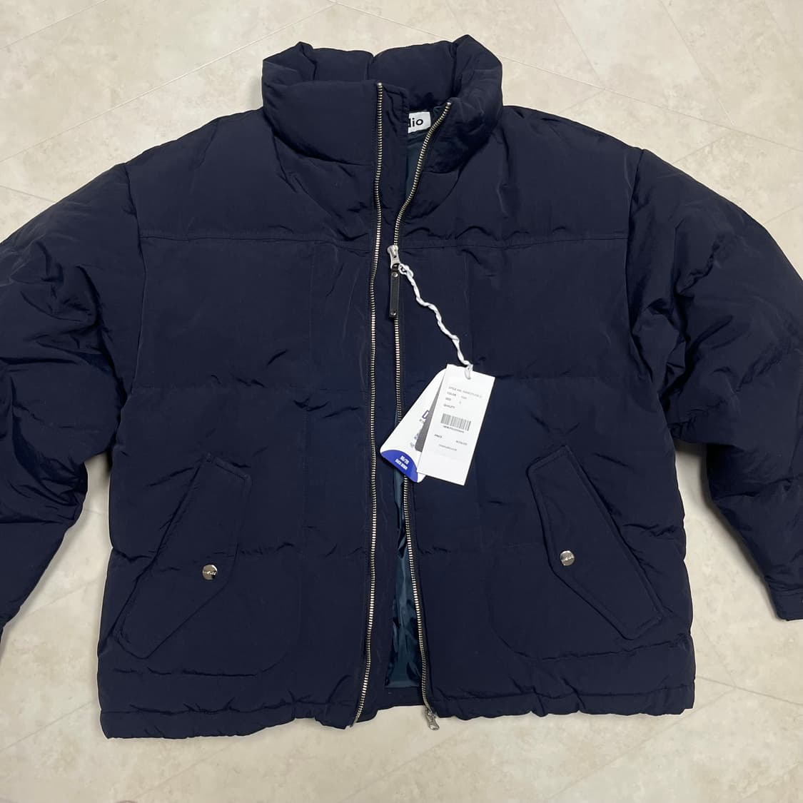 새상품(S)비바스튜디오 나일론 푸퍼 덕다운 숏패딩 네이비 상품이미지3