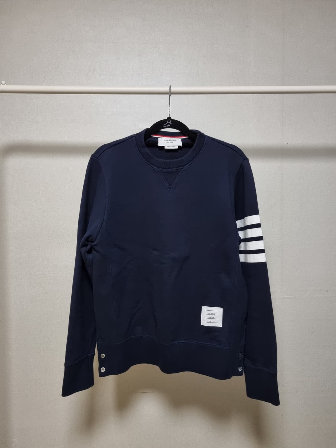 [새상품급 2] 톰브라운 4선 맨투맨 상품이미지1