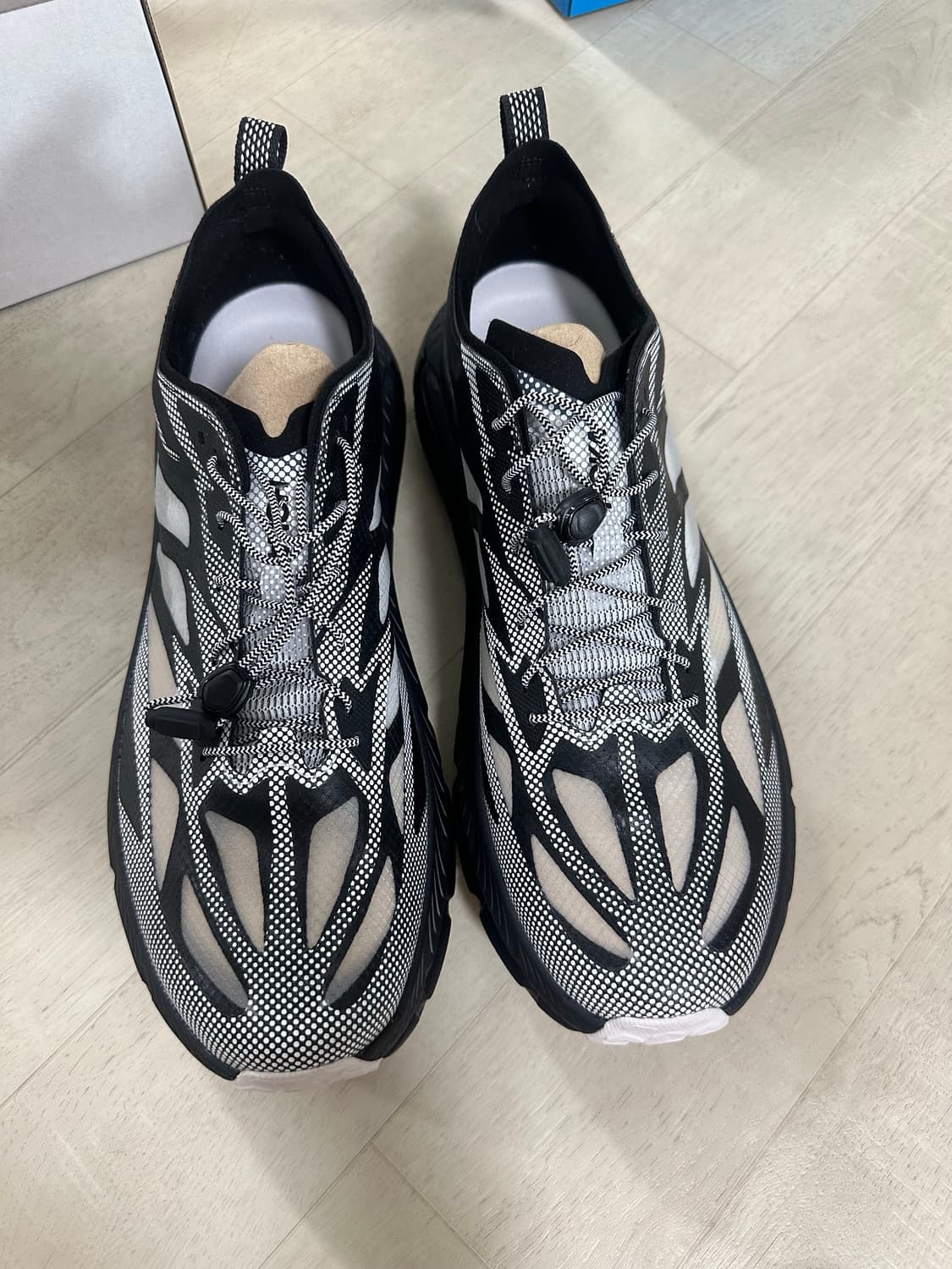 호카 마파테 스피드 4 라이트 TS 블랙 화이트 300사이즈 상품이미지2